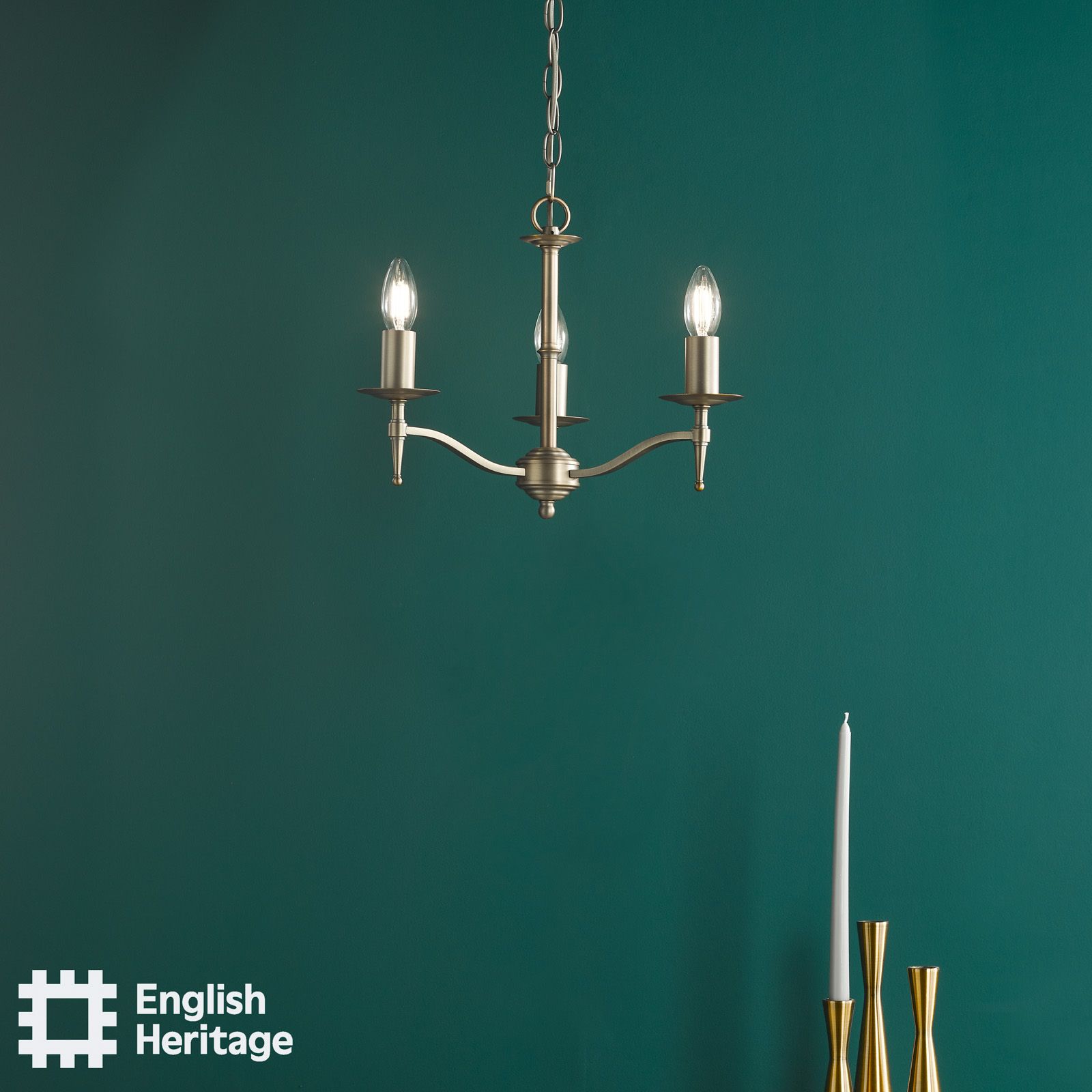 English_Heritage_Lighting_chandelier_inspired_by_historic_British_architecture
