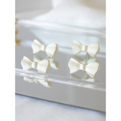 Laura Ashley Bow Drawer Pulls, Off White, Set of 4