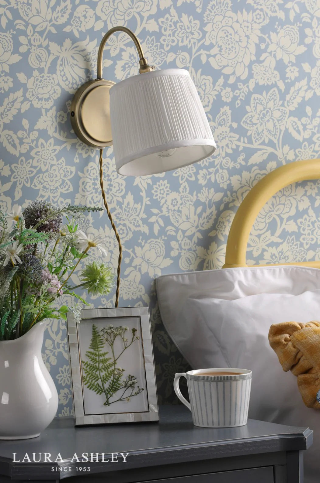 designer bedroom lighting