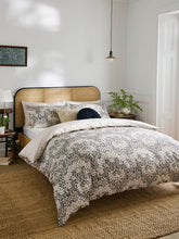 William Morris At Home Michaelmas Daisy Linen Bedding