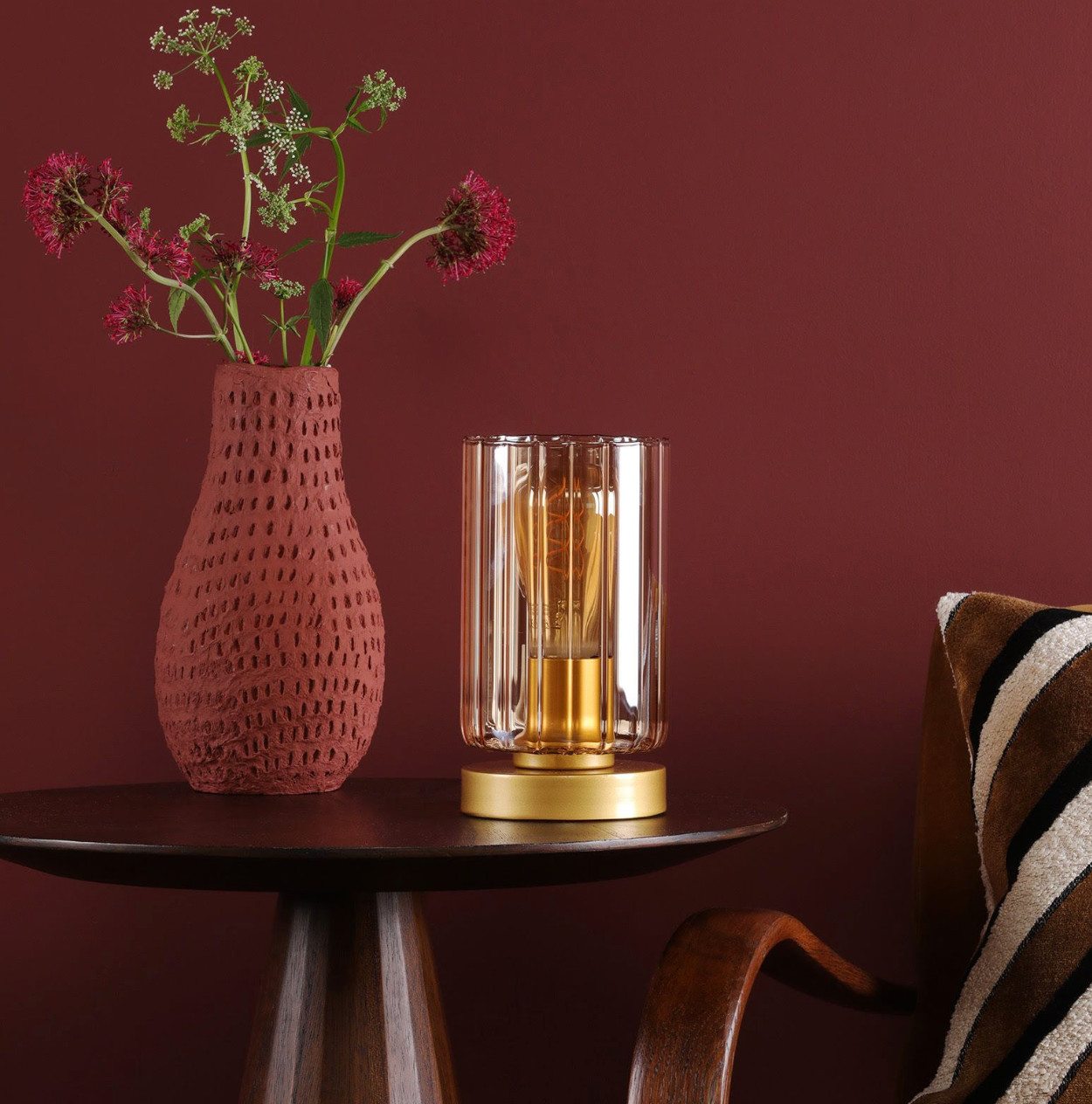 Daylin Table Lamp Satin Gold and Amber Ribbed Glass