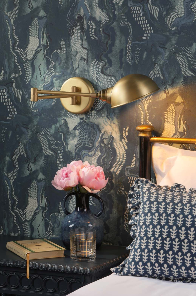 Piccadilly Articulated Wall Light Butter Brass