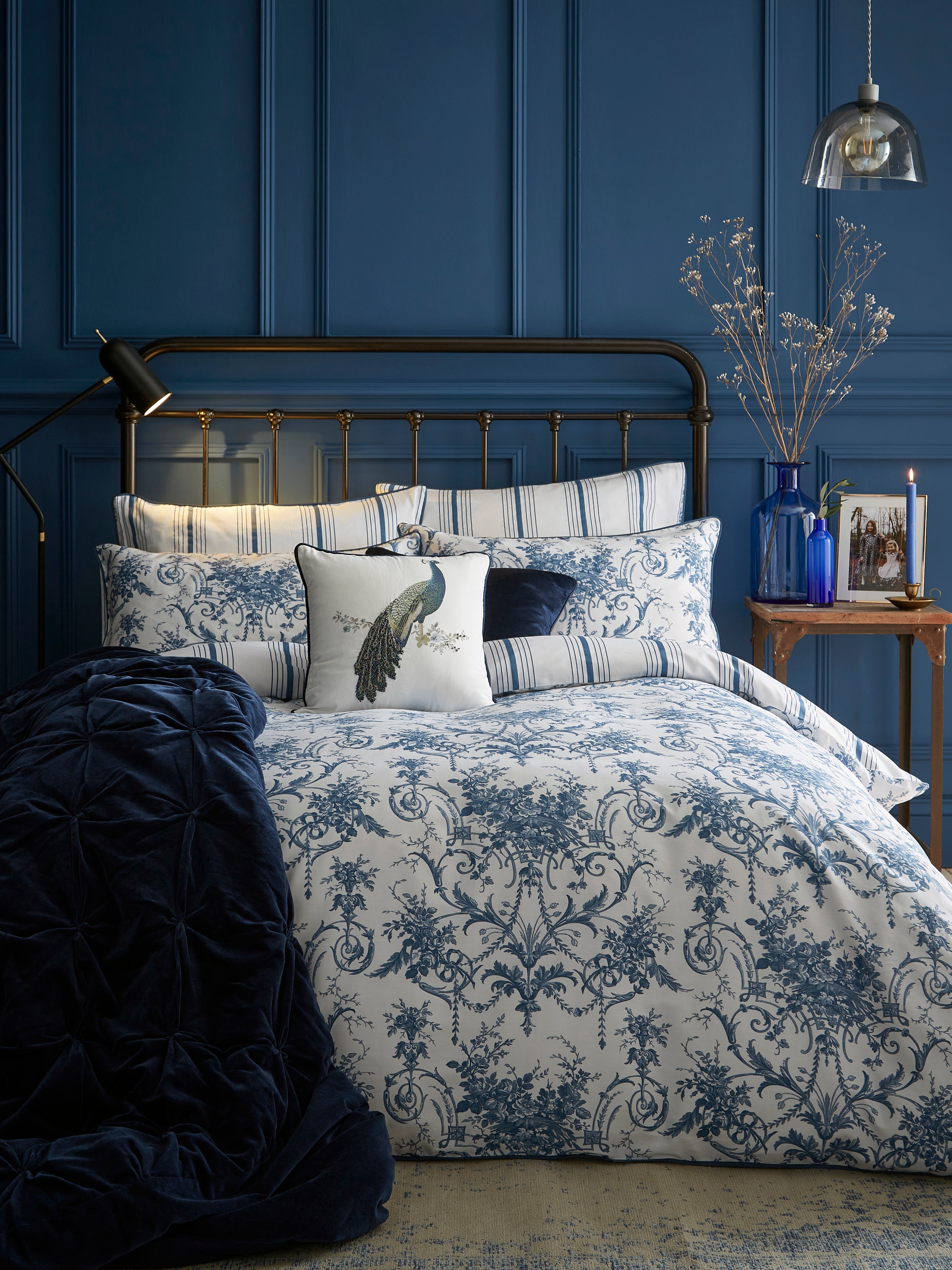 Tuileries midnight bedding by Laura Ashley is a wonderful floral design gorgeous to the touch and finished in 200TC cotton