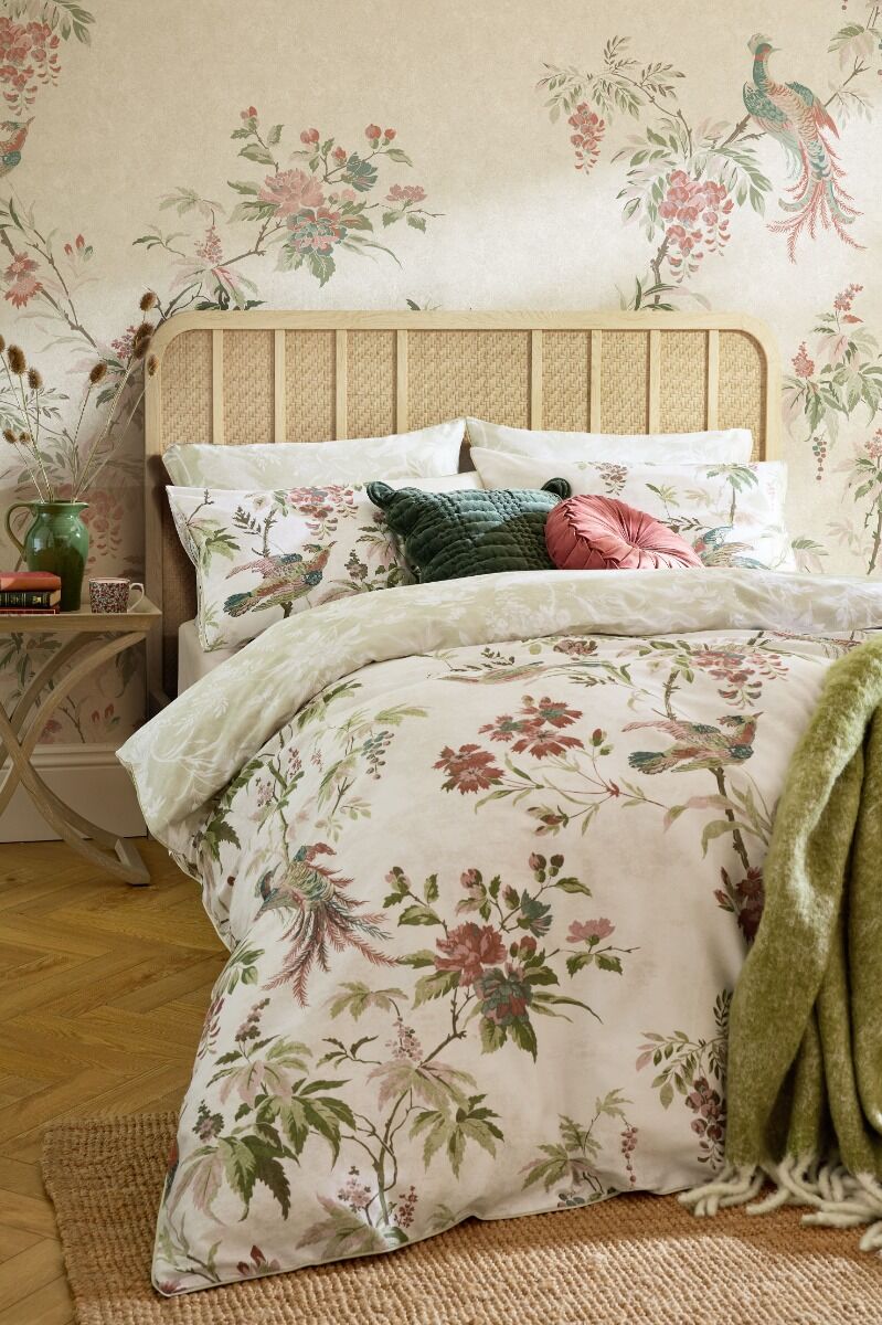 Laura Ashley Attleton Multi / Sage Bedding