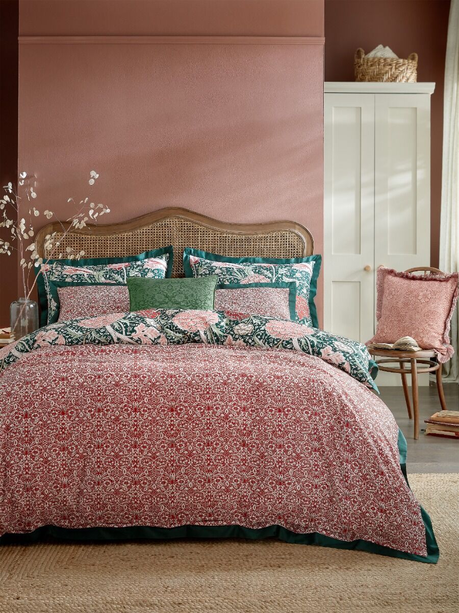 William Morris At Home Cray Forest Green/cranberry Bedding