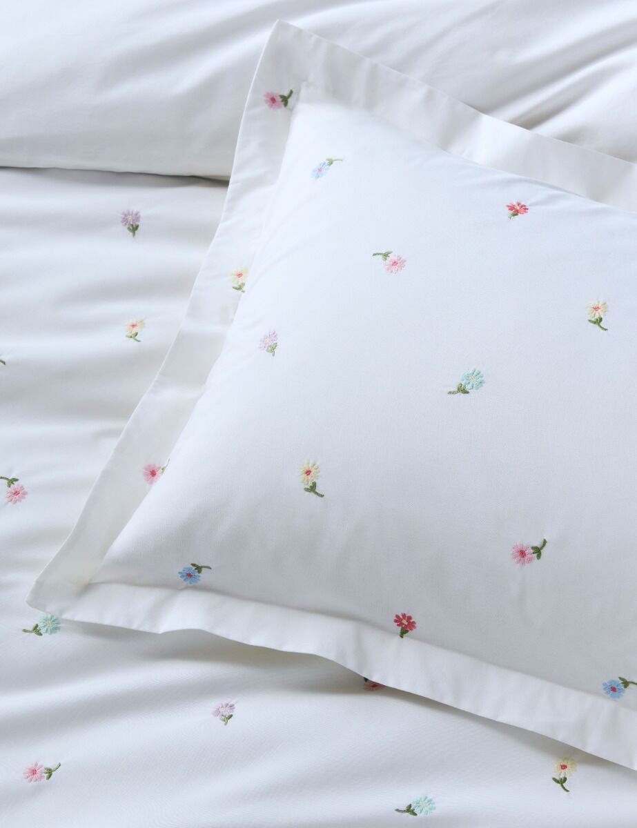 Bluebellgray Daisy Embroidery Multi Bedding