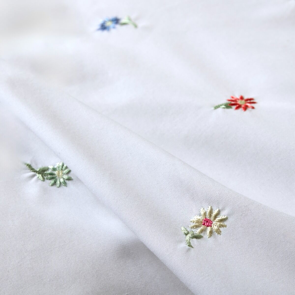 Bluebellgray Daisy Embroidery Multi Bedding