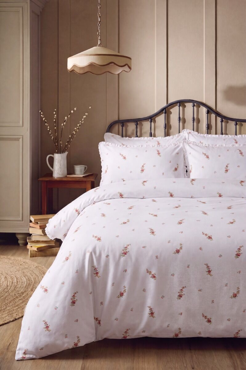 Laura Ashley Elsie Bouquet Pale Cranberry Multi Bedding