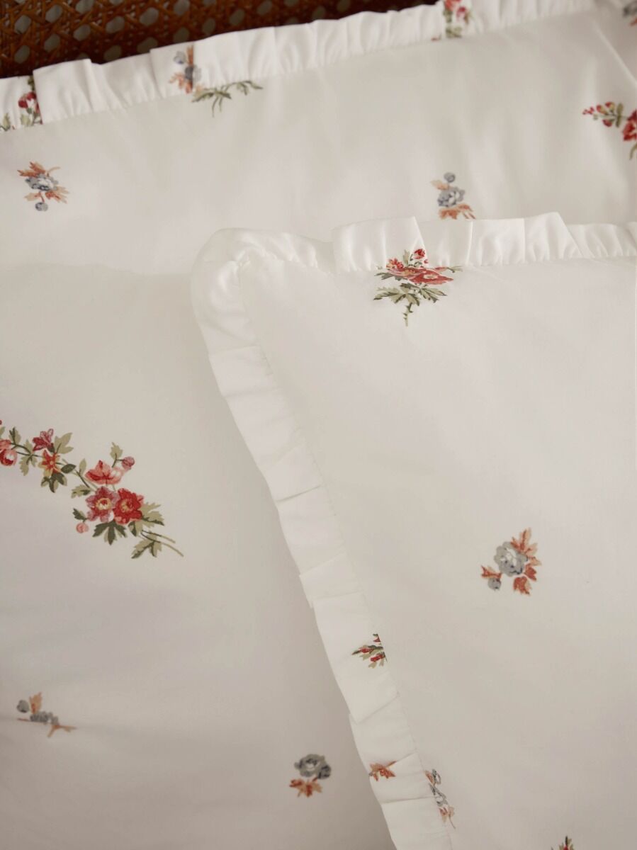 Laura Ashley Elsie Bouquet Pale Cranberry Multi Bedding
