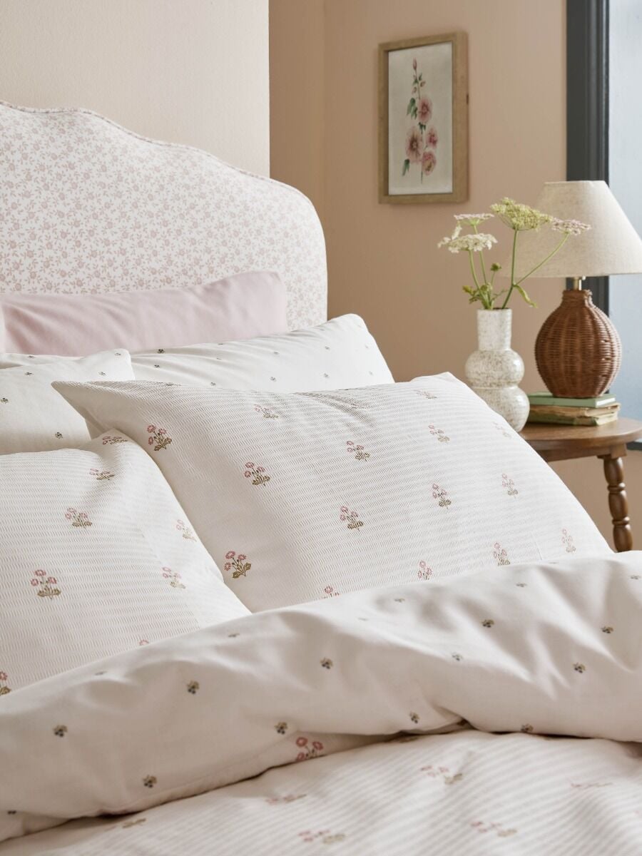 Laura Ashley Harthill Daisy Raspberry Pink Bedding