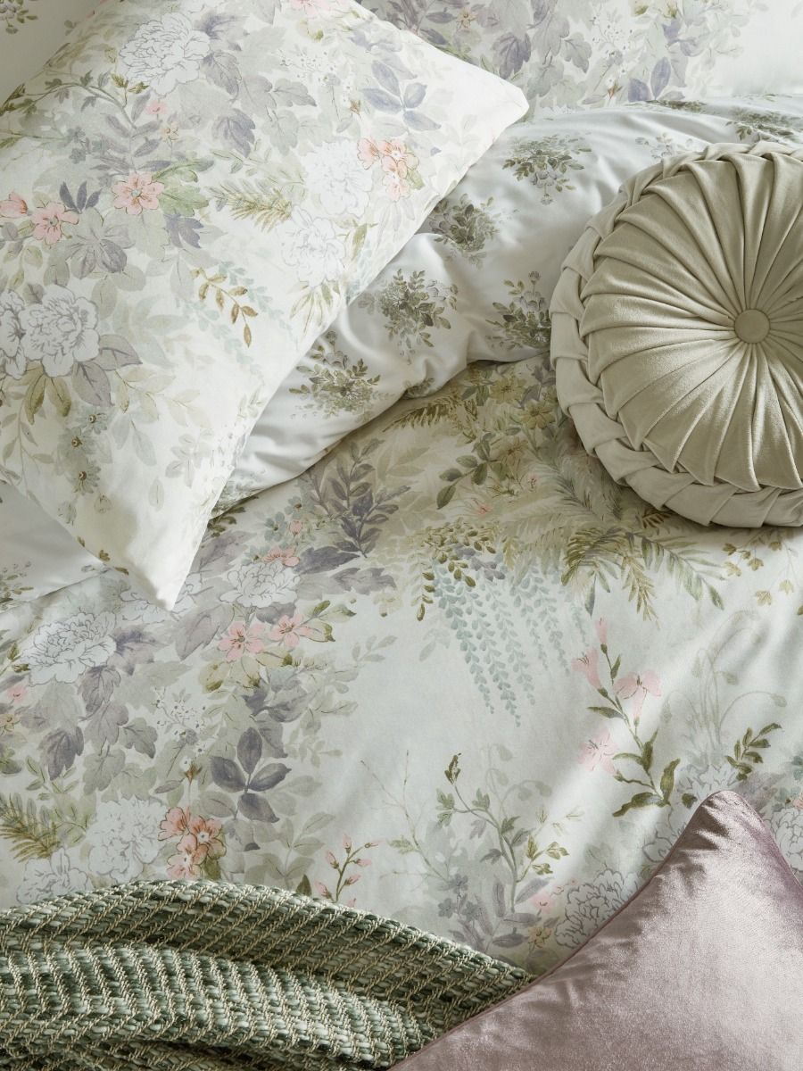 Laura Ashley Linlithgow Pale Lavender Bedding