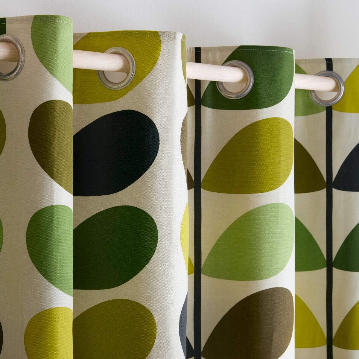 Orla Kiely Multi Stem Fern / ochre Ready Made Eyelet Curtains