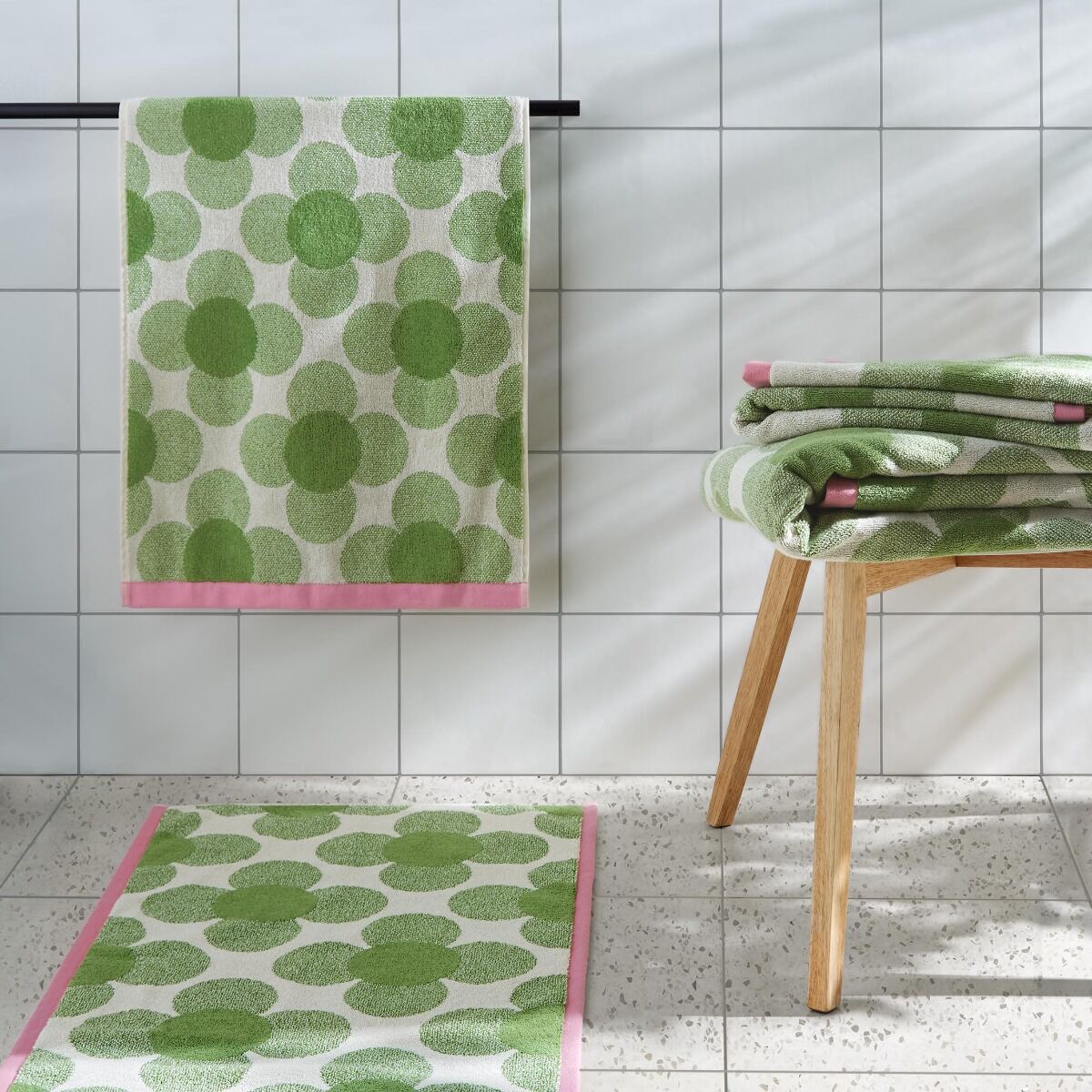 Orla Kiely Retro Flower Clover Towels
