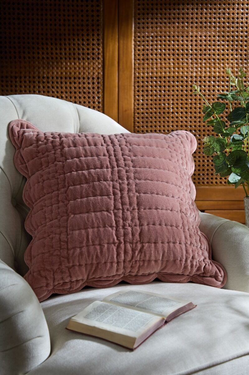 Laura Ashley Scalloped Old Rose Microfibre 43x43cm Cushion