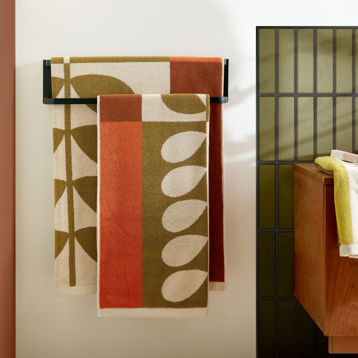 Orla Kiely Stem Check Hazel / ochre Towels