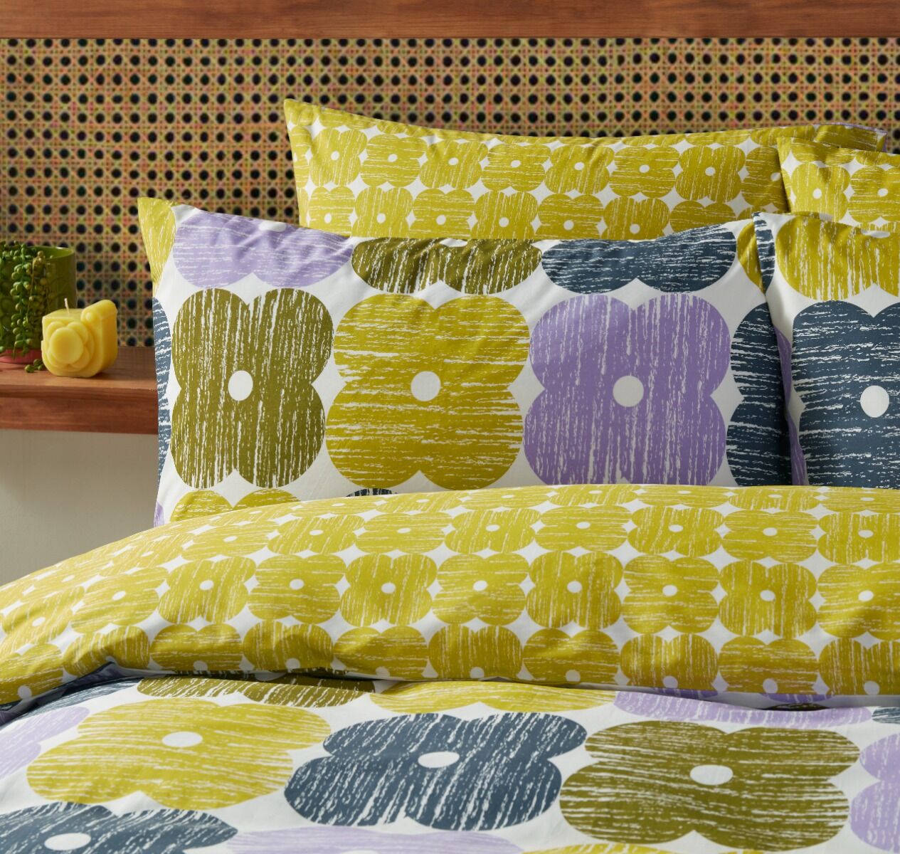 Orla Kiely Textured Flower Lilac/moss Bedding