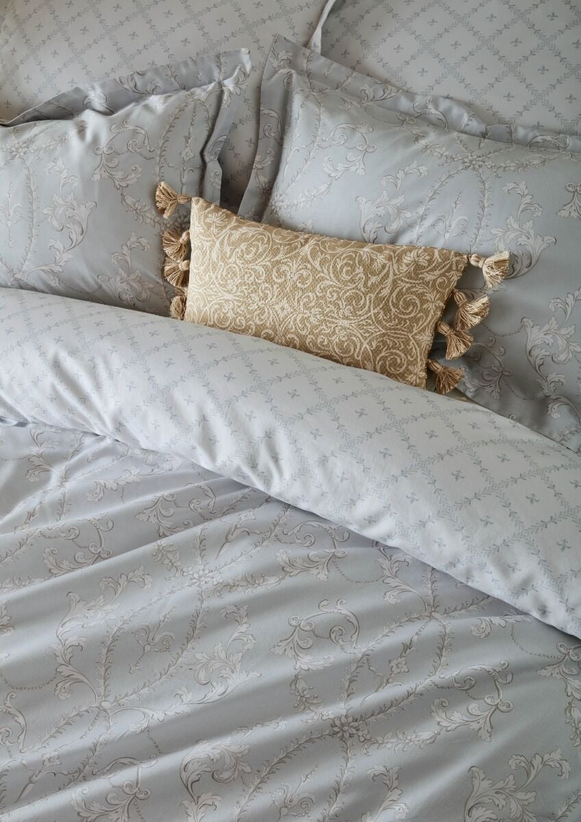 Historic Royal Palaces Tijou Porcelain Blue Bedding