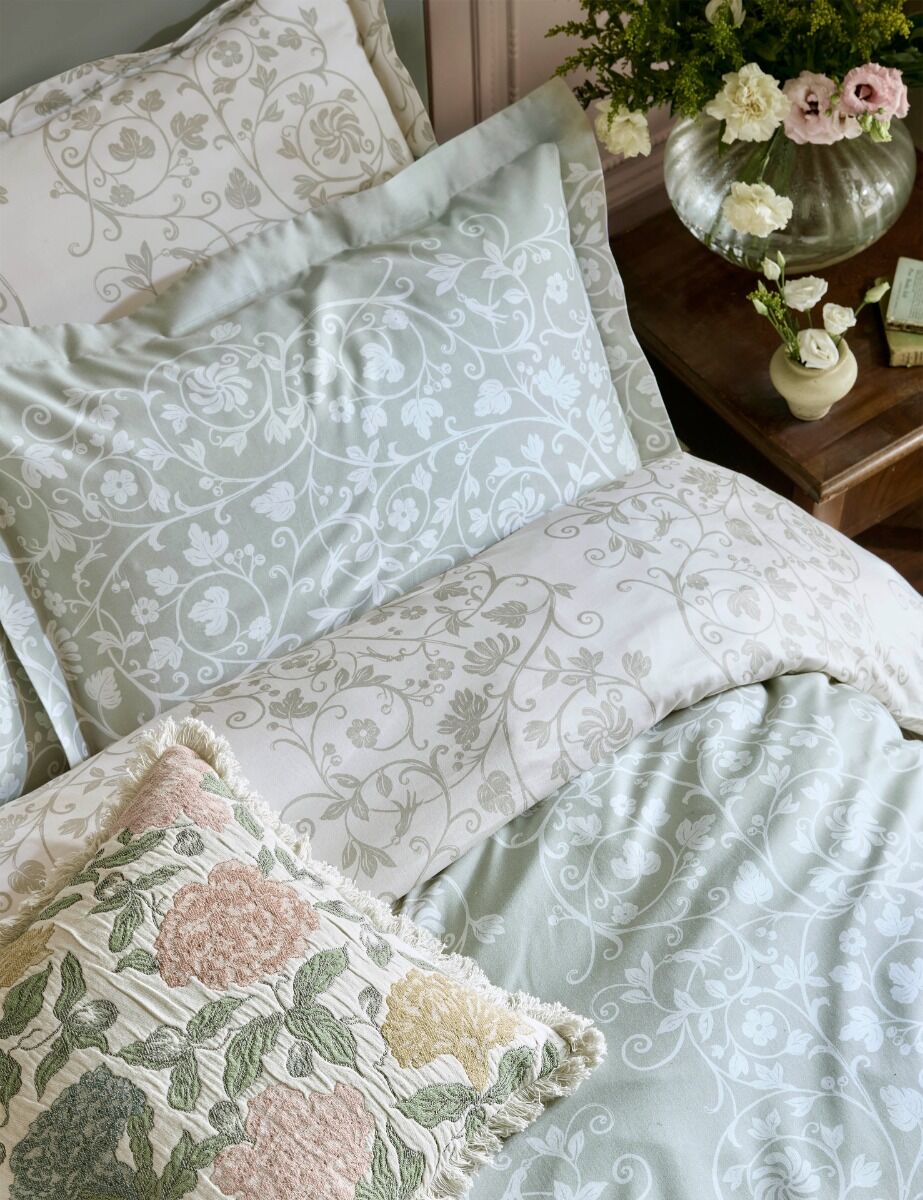 Historic Royal Palaces Tudor Trail Sage Bedding