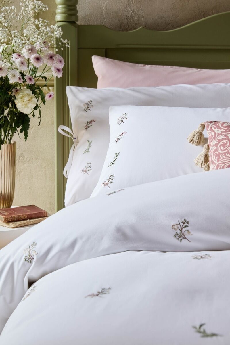 Historic Royal Palaces Victoria Sprigs Embroidery Rose Pink Sage Bedding
