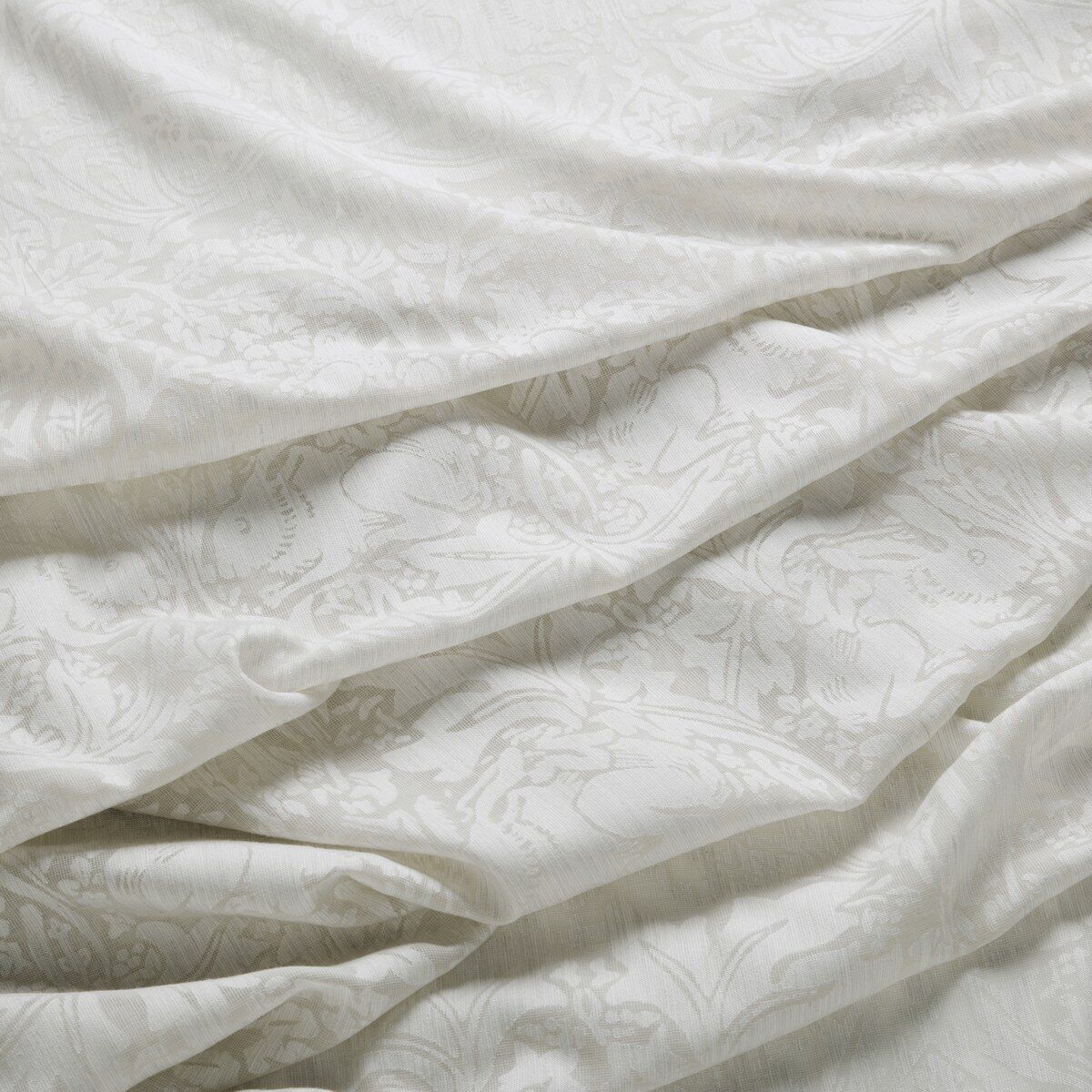William Morris At Home Dovecote Vol 1. Brother Rabbit Sheer, Oat