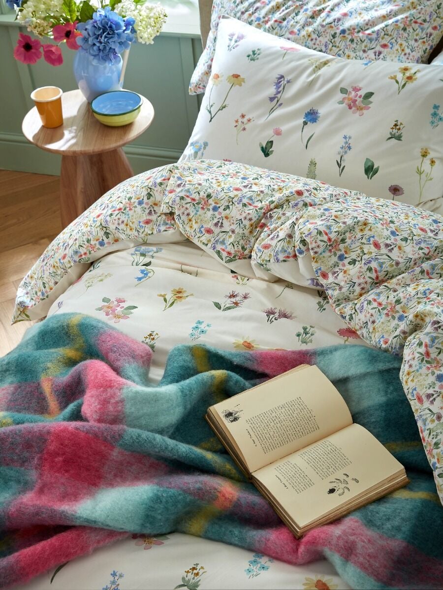 Bluebellgray Woodbridge Spring Bedding